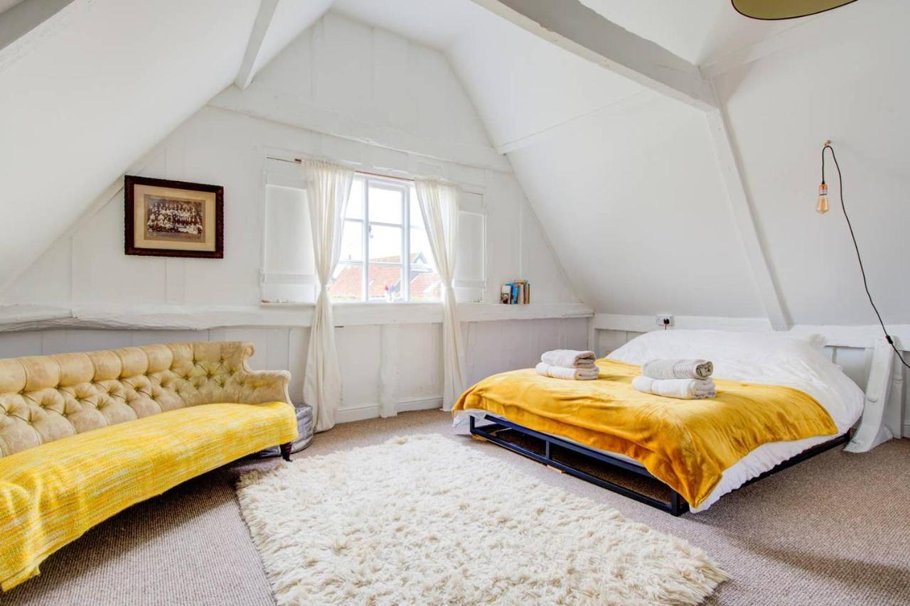 The Dairy, One Bedroom Cottage In A 15Th Century Farmhouse Parham Exterior foto