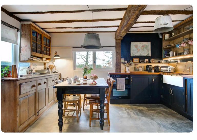 The Dairy, One Bedroom Cottage In A 15Th Century Farmhouse Parham Exterior foto
