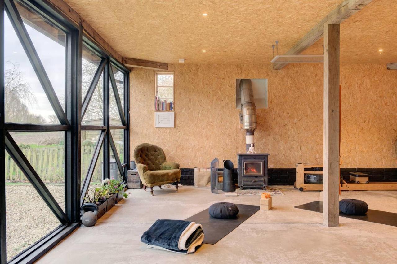 The Dairy, One Bedroom Cottage In A 15Th Century Farmhouse Parham Exterior foto